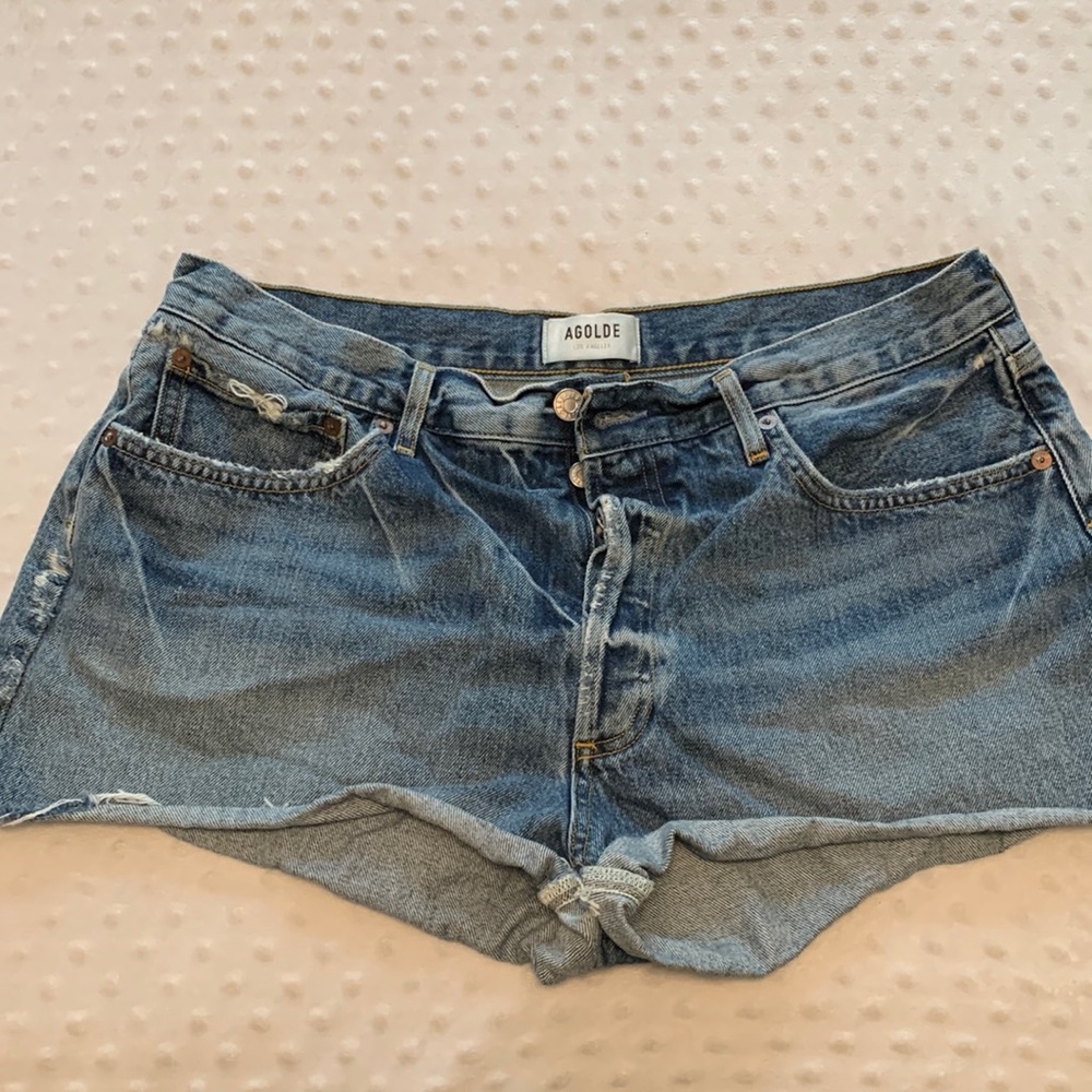 NWOT Agolde Parker distressed denim shorts 32